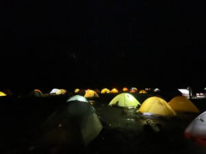 雷鳥沢キャンプ場　テント　やまどうぐレンタル屋
